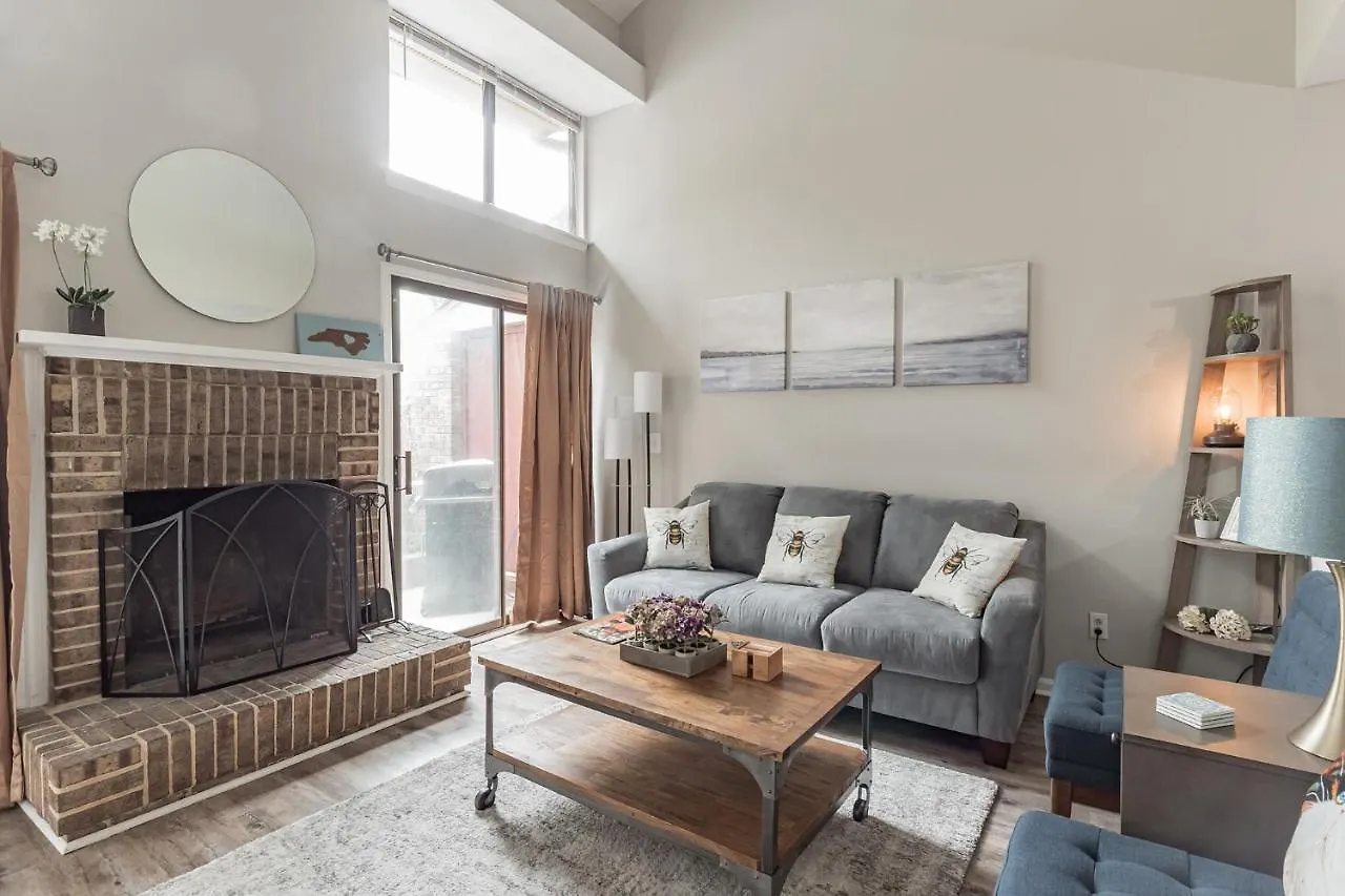 Modern Cozy Townhome Charlotte USA