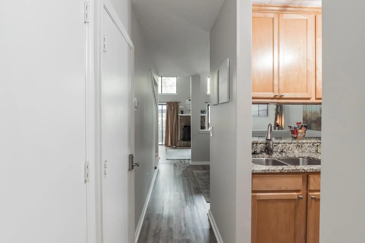Modern Cozy Townhome Charlotte 0*,  USA