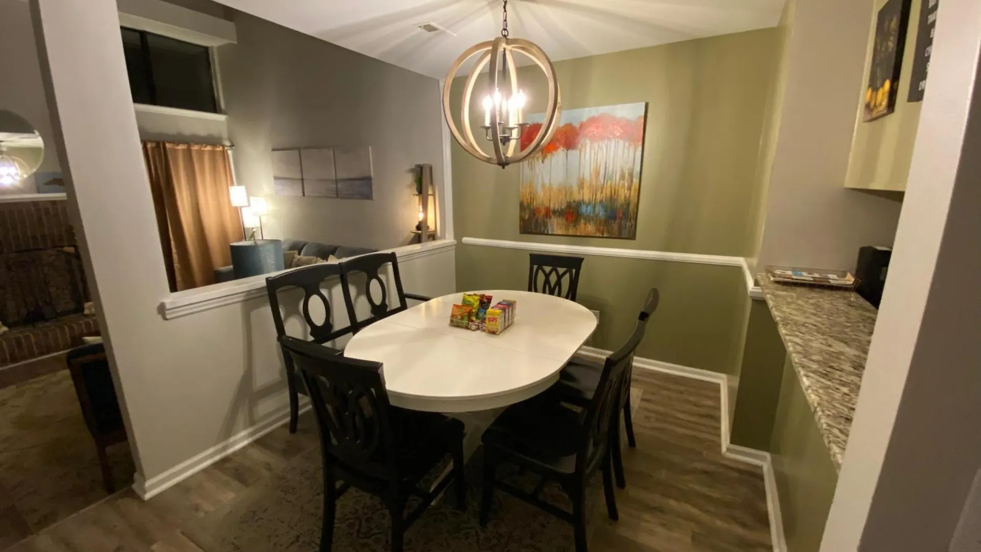 Modern Cozy Townhome Charlotte Apartment